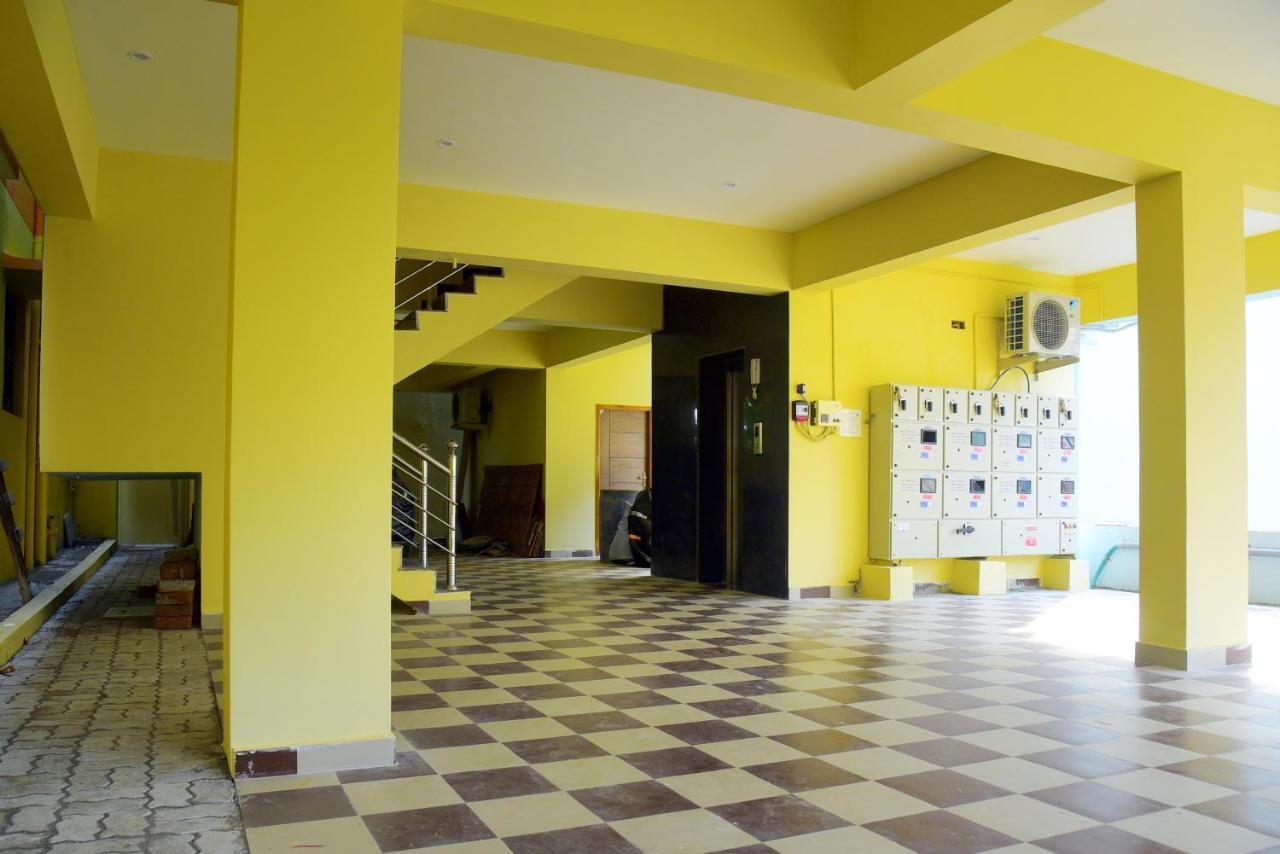 Sri Apartment 2Bhk For Familys Couples Parking A2 Puducherry Eksteriør billede